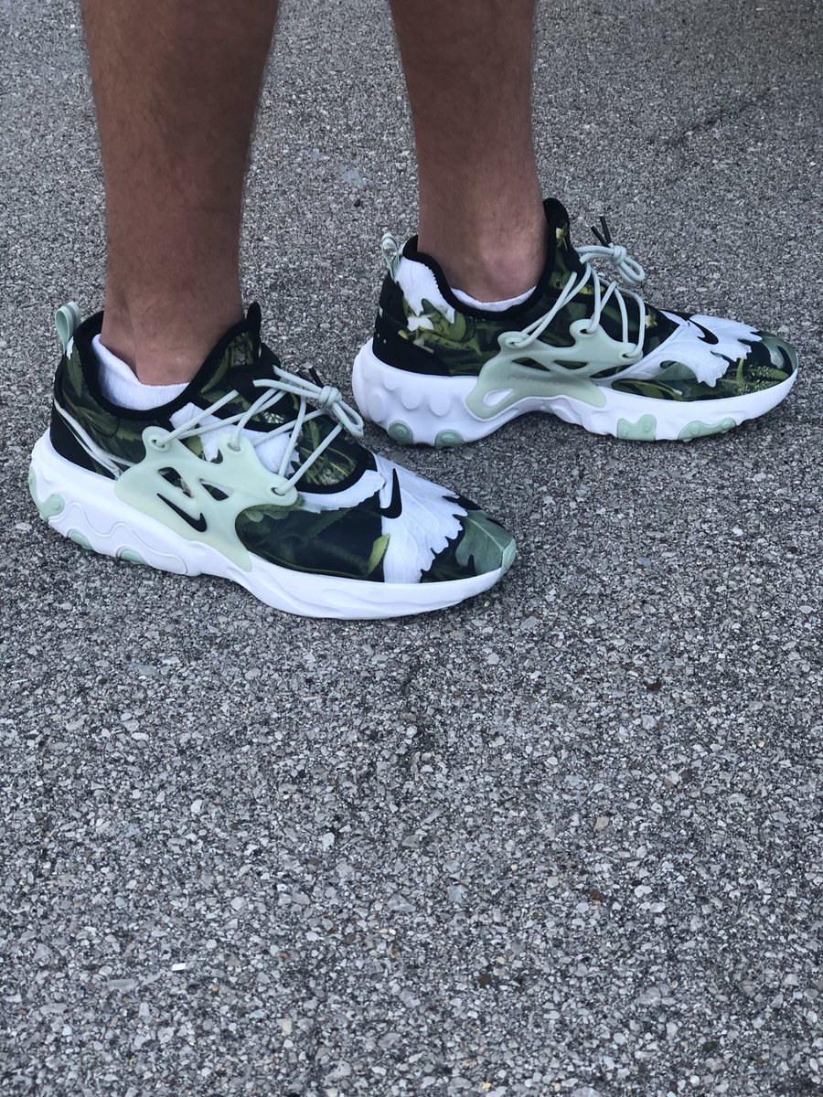 ALLSPORTSLEX's tweet photo. #urbanfoliage // Nike Mens JDI Floral Collection. @ALLSPORTSLEX https://t.co/udGp73TWkA