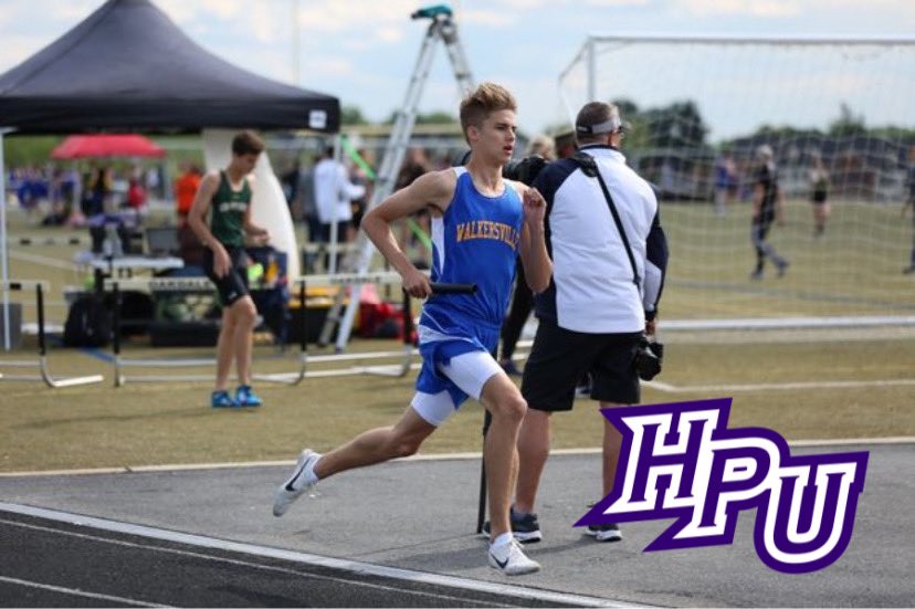 02owen_'s tweet photo. Excited to announce my commitment to run division 1 track and field at High Point University! #gohpu https://t.co/RiBjVNx8Ef