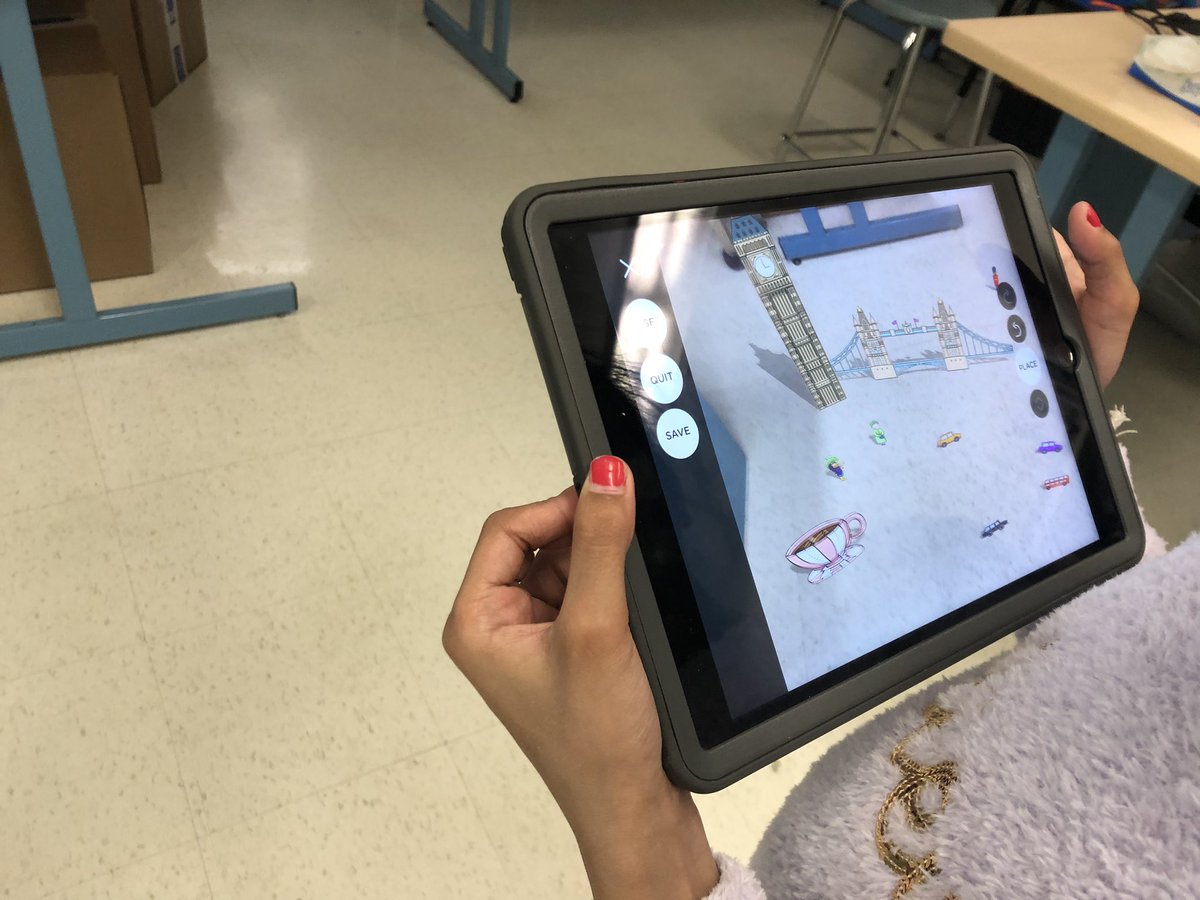 WigmoreTech's tweet photo. Some grade 2’s and 3’s dove head first into #AR learning with the @ARMakrApp #ARVRinEDU #peel21st https://t.co/wlJxpBgxTt