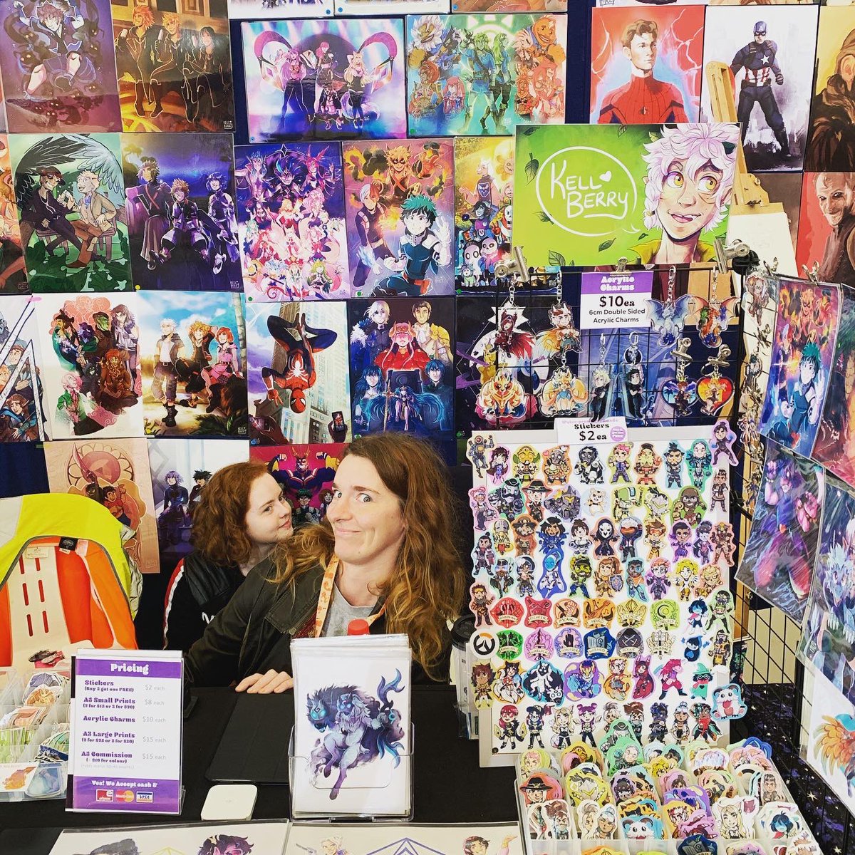 kellberryart's tweet photo. All ready for supanova ! With @Rosies_Dragon featuring @PantsFrankie as our helper. 🌟
#artistsontwitter #artistalley #supanova #melbourne #kellberryart https://t.co/FXH5mqauo3