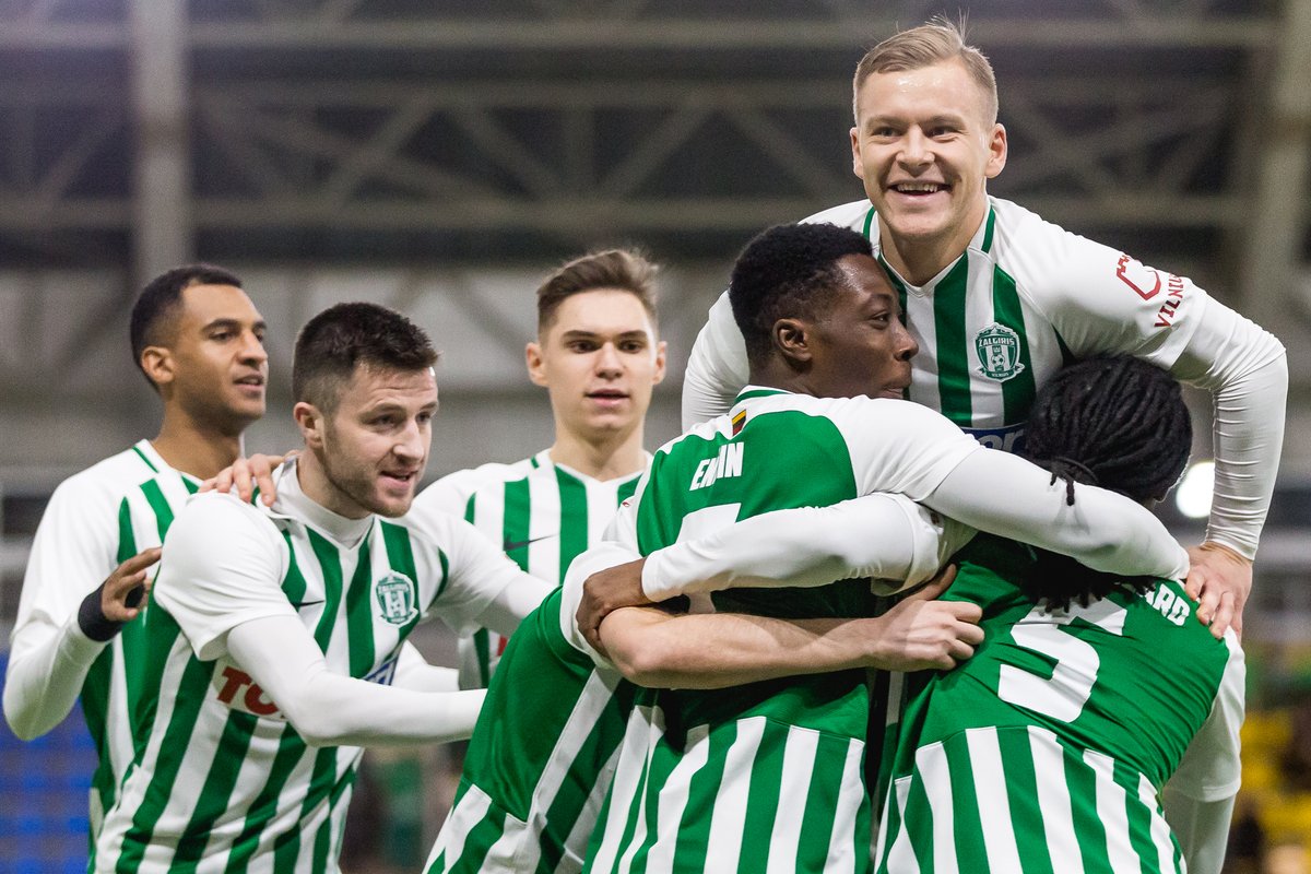 fkzalgiris's tweet photo. First 3 points! 💚 #fczalgiris https://t.co/YKUzzEcPyp