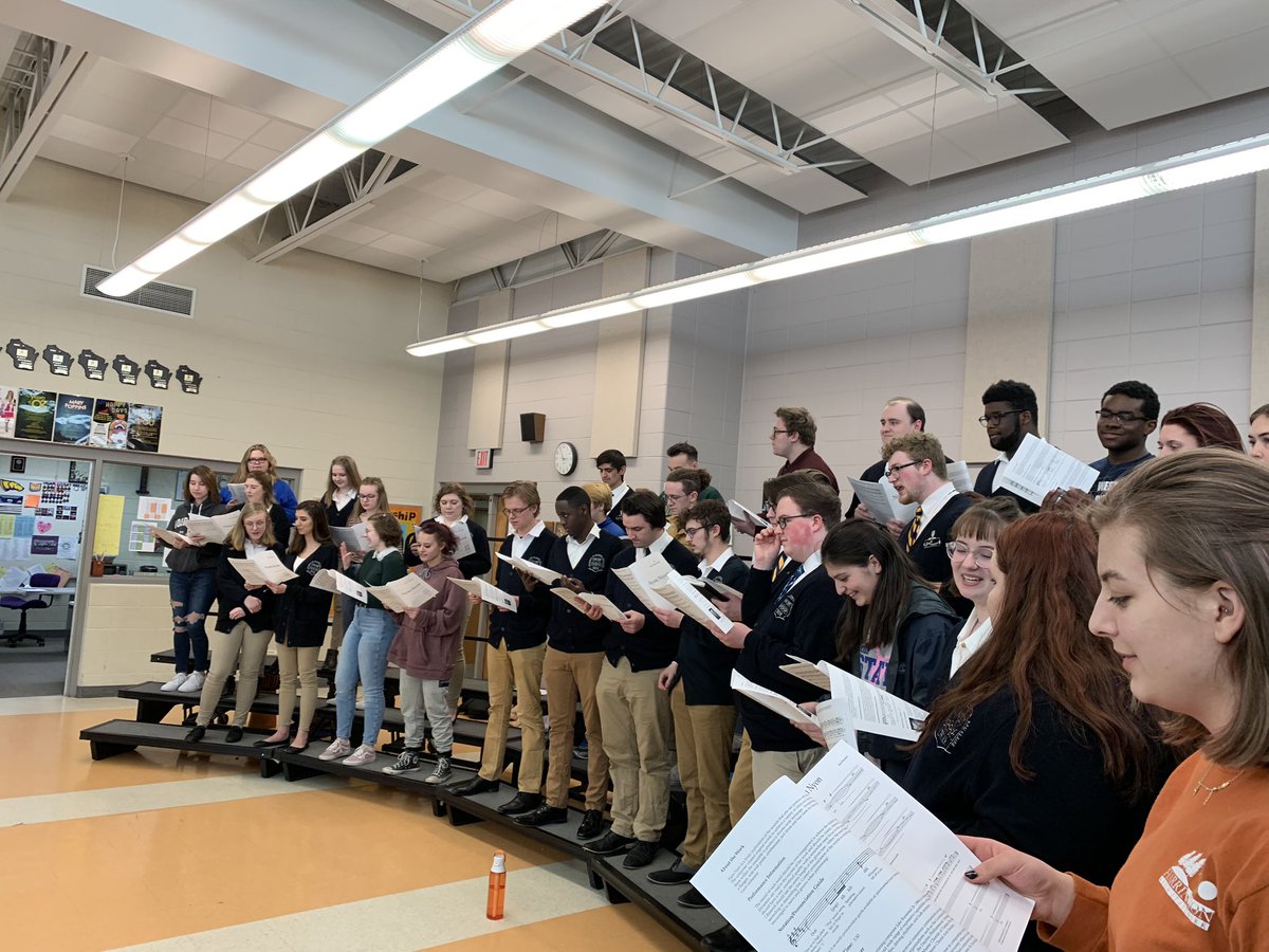 uwecchoir's tweet photo. What a fun day of touring!!! Thank you Hartford Union and West Bend High Schools for hosting us today!! Such a fun day of singing together! #iSingUWEC #CC2MK @uwecchoir @UWECMusiThea @ChancellorJim https://t.co/4nIW3vfRwt