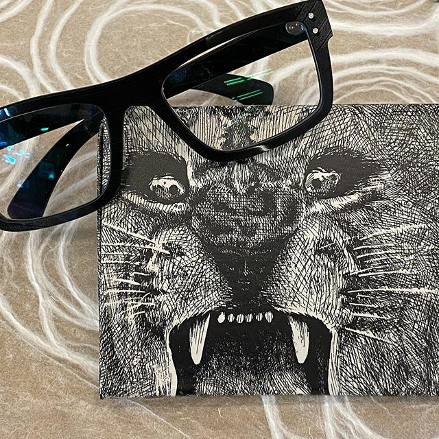 GROeyewear's tweet photo. Sexy SpexWax... #Santana #trunkshow #berkeley #millvalley https://t.co/HBuvWDH0KN https://t.co/z3SN0ZfY29