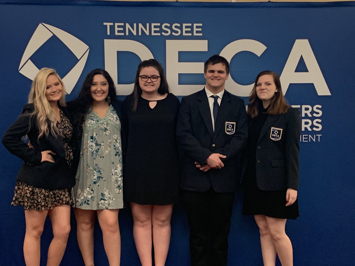 WVHSDECA's tweet photo. Time for a banquet https://t.co/J7Vjdfx4uY