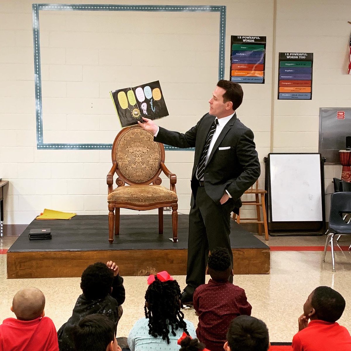 DanJovicNews's tweet photo. Thanks to Plantation Park &amp; @Bossier_Schools for having me out to read yesterday. The kids were so receptive to the message I tried sharing. Funny, when I was their age I didn’t enjoy reading &amp; English as much as math or history, and now I read for a living. #readacrossamerica https://t.co/utMva8vT1C