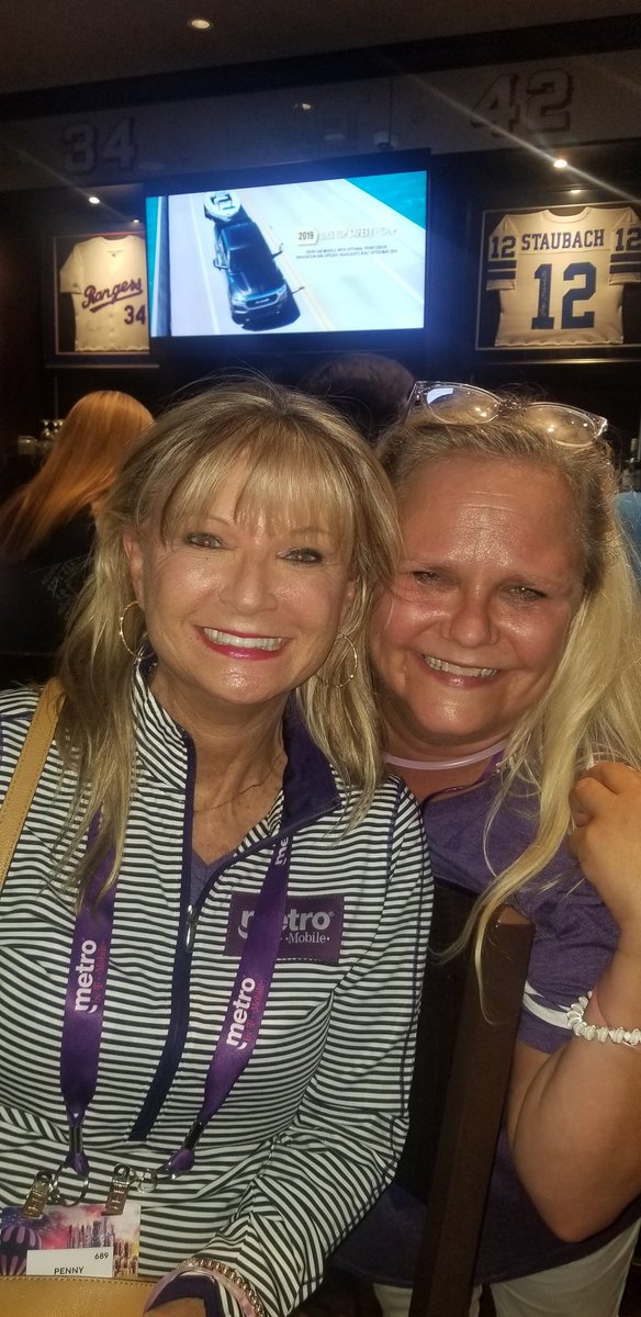 PiperStandridge's tweet photo. #CheersForPeers @JonFreier I want to send this SHOUT OUT to @penny_forman. She is the one that believed in me and hired me as an ASR from a TMO store manager role in 2010! She still ALWAYS cheers me on!! She is 16 years+ with the company and always gives 110%! CHEERS PENNY https://t.co/HVXj5hjwkd