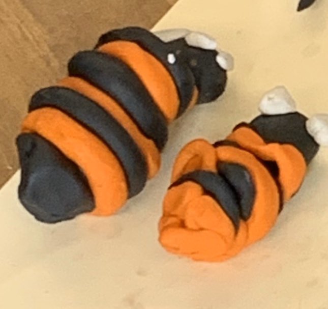 MrsB3V's tweet photo. Partners @3_valleys research life cycle of an animal, take joy notes, create the stages using plasticine, film using istopmotion, create a script and edit in iMovie. Can’t wait to see the finished product @MsTranClass 🙏 to your Ss for helping with istopmotion https://t.co/CrbrJ80guo
