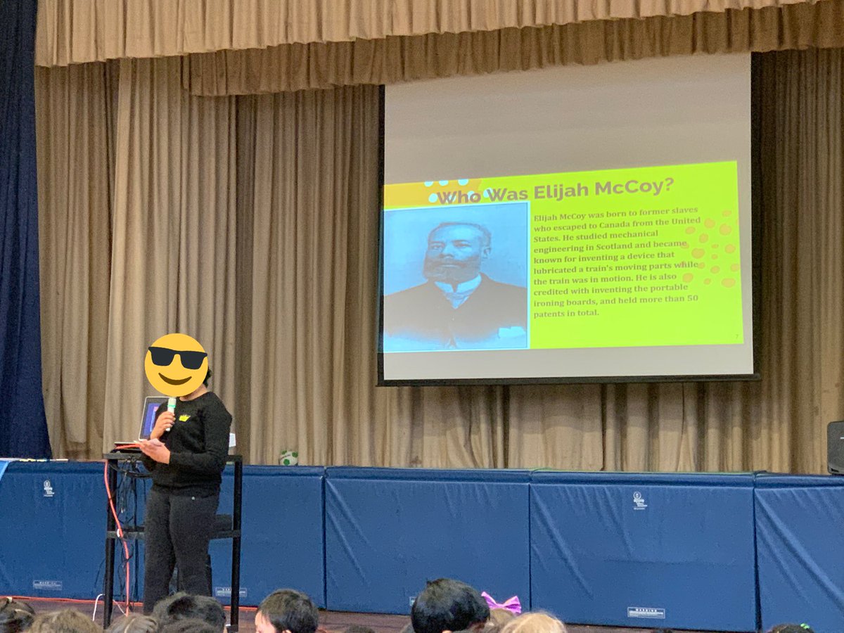 nk_azz's tweet photo. @TDSBHalbert @ms_kidane A wonderful celebration today as those student leaders spoke about the contributions of African Canadians through an engaging presentation and spoken word. We also got a taste of African culture through the songs and dances! https://t.co/lj7V5PongF