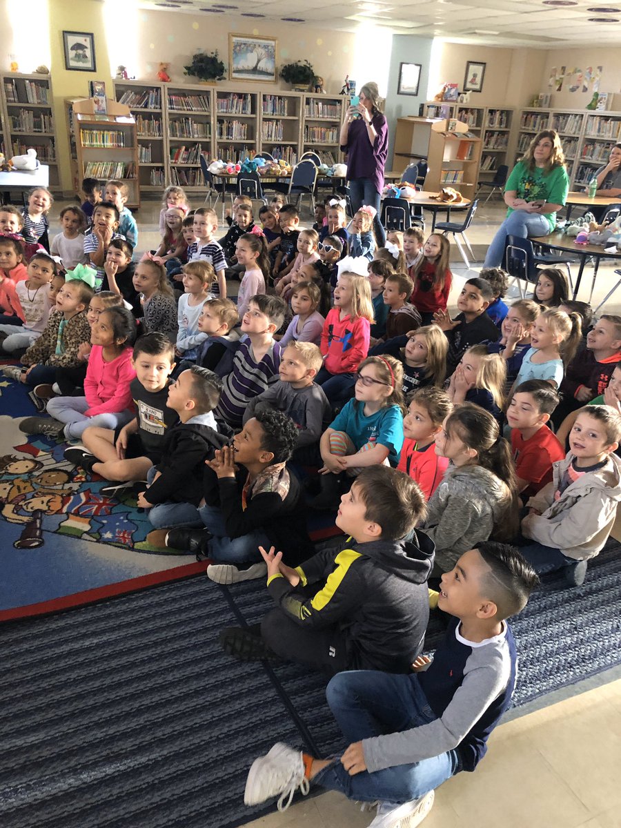 angelamabel1's tweet photo. Ending the week with CAMP READ a LOT, MINUTE to WIN IT, and kinders with the favorite animals in the library! We will miss our kiddos over the break but wish everyone a relaxing one ! #WCGrows #PNGProud #WeLeadTX https://t.co/nxubGNewXl