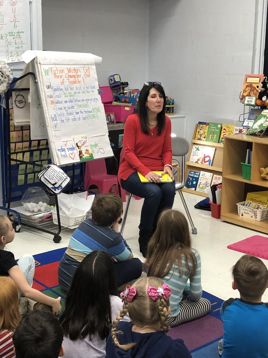 firstgradestars's tweet photo. Thank you to @BParkPrincipal for reading to our class! https://t.co/vd0yrH2IFX