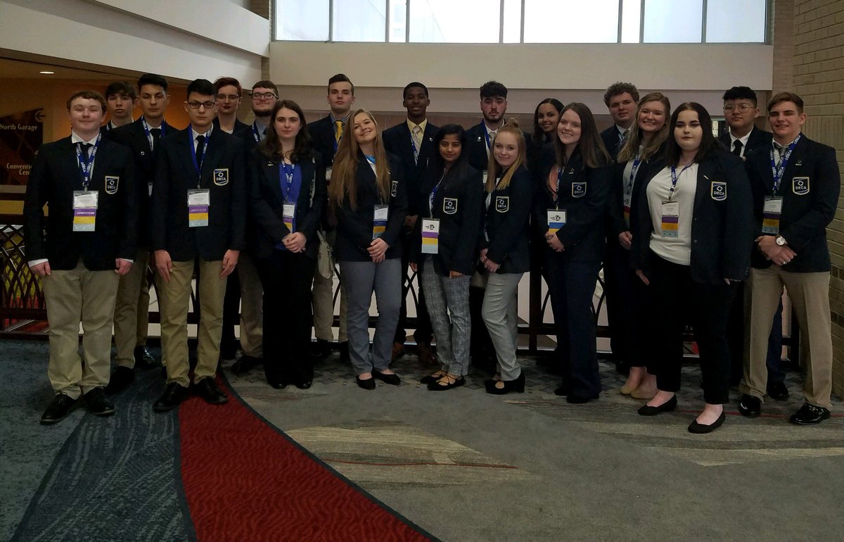 RockvaleDECA's tweet photo. Check out these pictures of our Rockvale DECA members and advisors in Chattanooga at the State Competition! Great job! #RocketsUp @rockvalecte https://t.co/L3V5GqGaUA