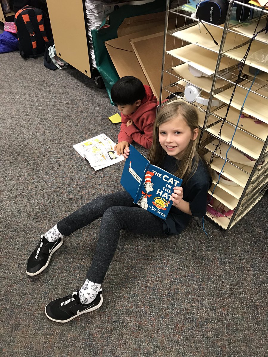rorkecp's tweet photo. We enjoyed some reading time to celebrate Read Across America https://t.co/UlEPFIkU1N