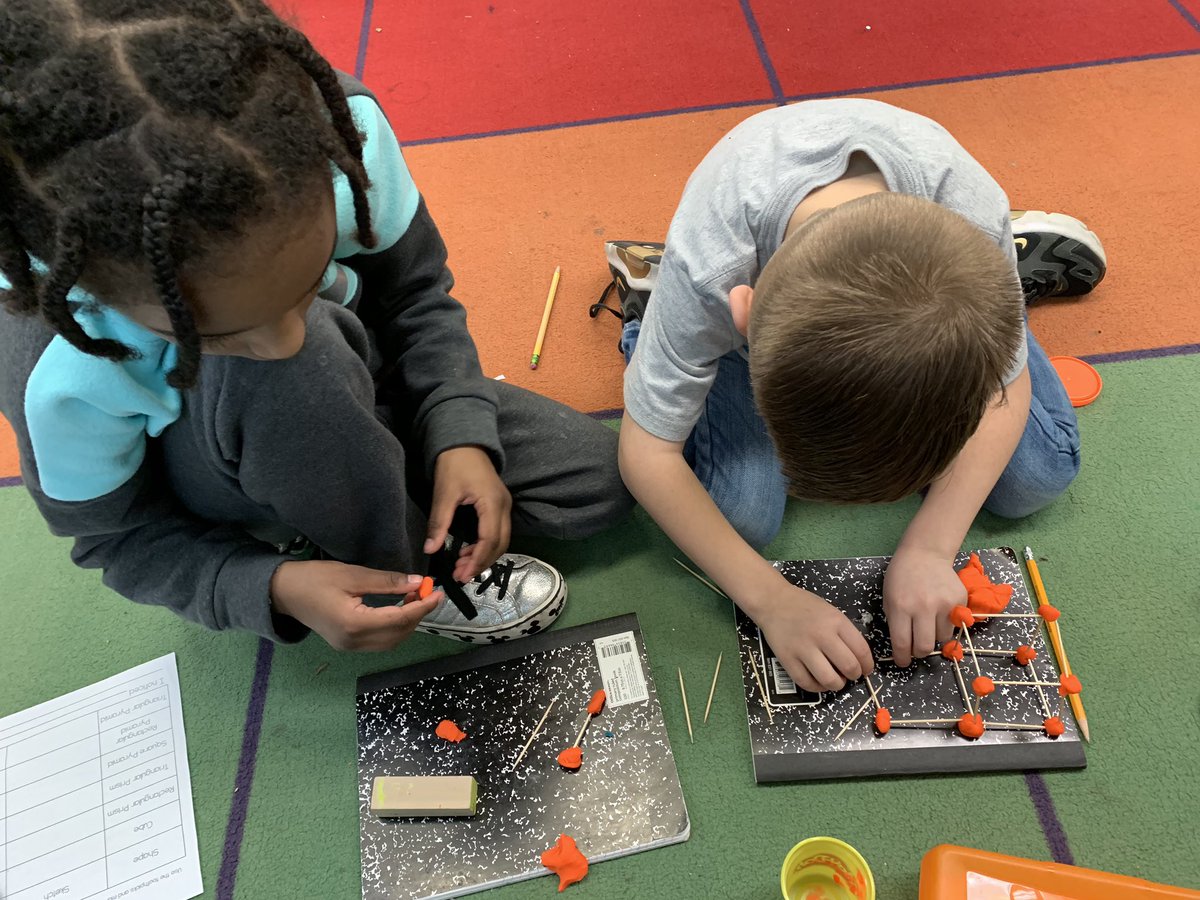 RHLeeESGrade1's tweet photo. Working in partners to make 3D shapes 😊 @RHLeeESAACPS @tedevlee https://t.co/eErZtafaXR