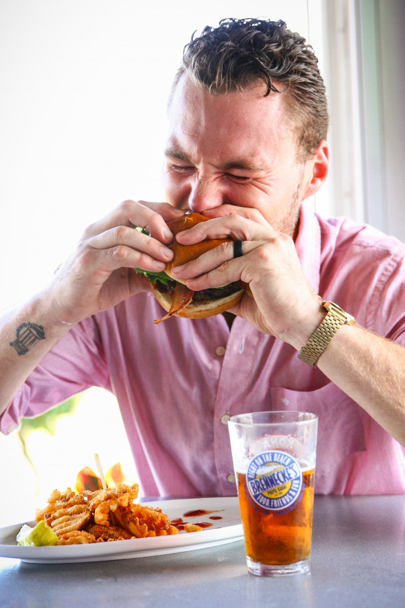 You will love our #localbeef #makawellimeats #burgers #comegetsome #kauai #foodfriendsandfun #millionthmaitai #poipubeach