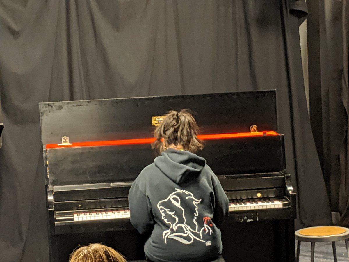 BISCSL Middle School tweet media