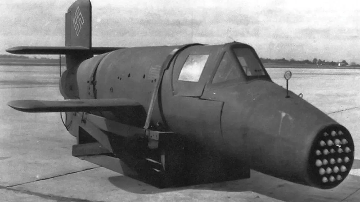 luccasuka's tweet photo. why does the Ba 349 Natter look like a BDSM mask https://t.co/7UmL1r1bfg