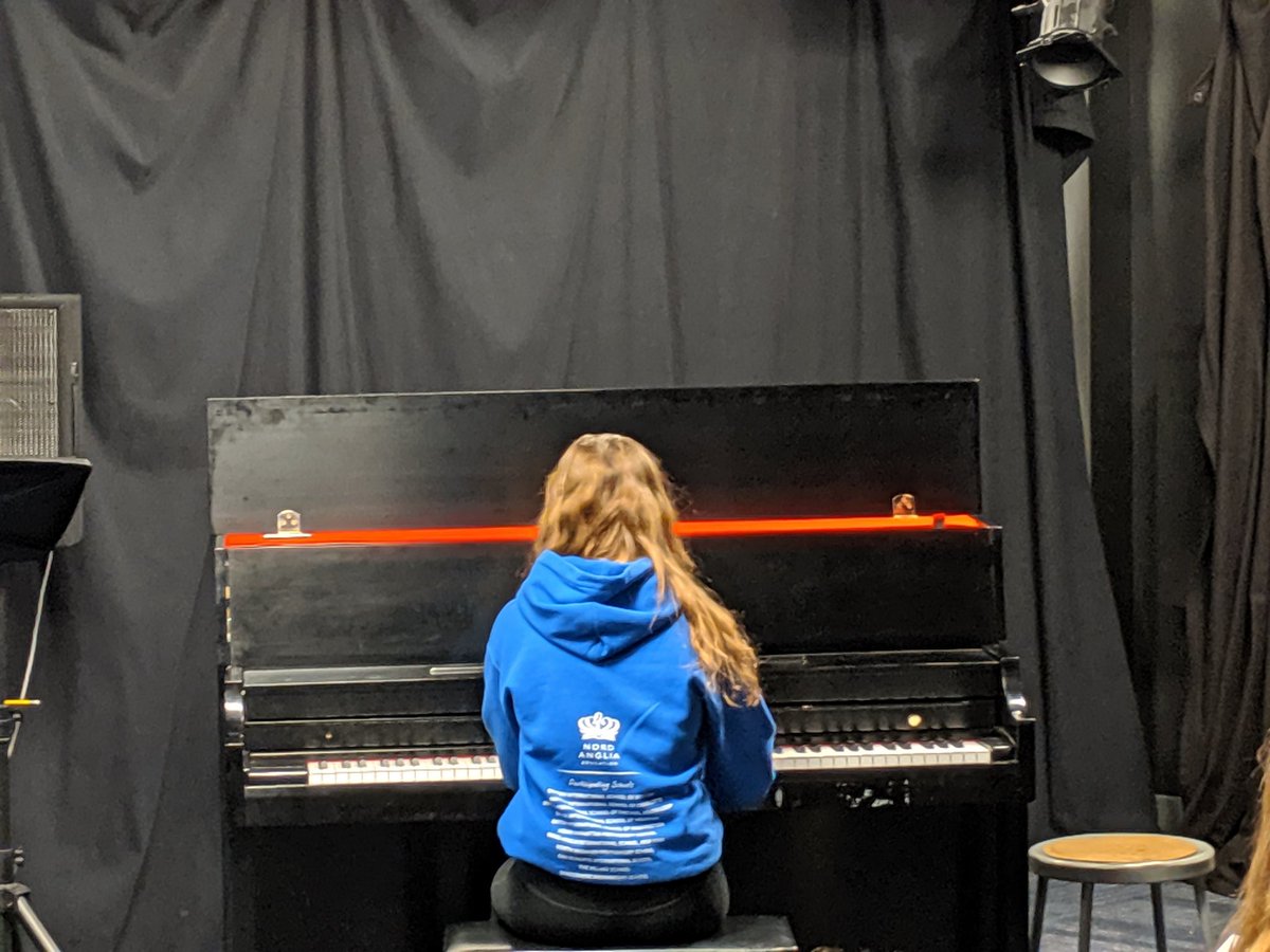 BISCSL Middle School tweet media