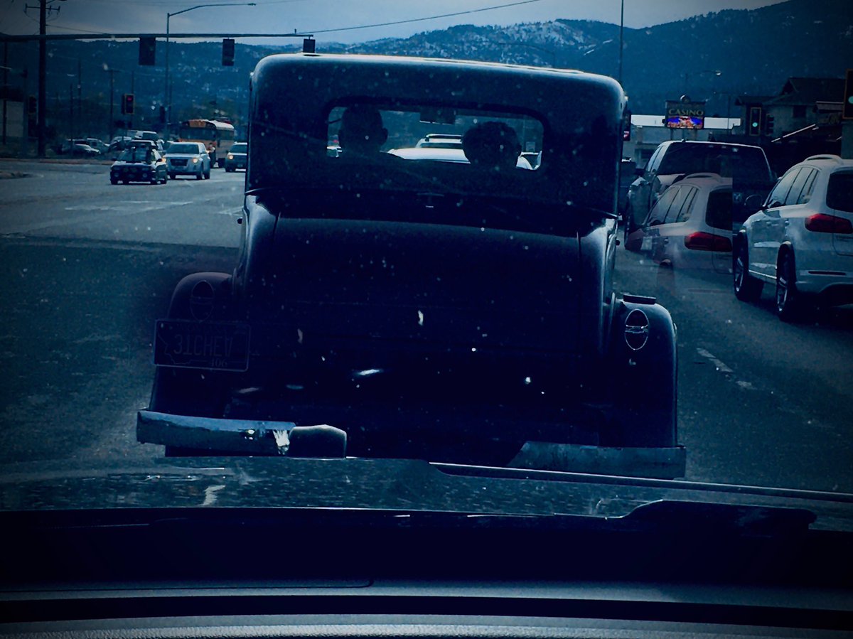 Trooper_TJ's tweet image. Temperatures in the 60’s and cars from the 30’s. Early spring in Montana! #BackInTime #MontanaSpring #OldCars