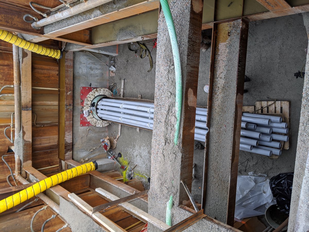 BlueFoxEng's tweet photo. Well done project teams! Successful installation of a 1,067mm (42") diameter steel casing and electrical conduit bank below a busy highway in British Columbia. #trenchless #microtunnel #inaugural #pipeline #electrical #engineering #construction #highway https://t.co/UUVm86J7ck