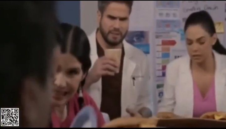 DaniArenasCol's tweet photo. #CollagesYCapturas #3Parte #MejoresMomentos #DavidParedes @DanArenas
#Capitulo84 @MedicosOf #MedicosLineaDeVida #ConLasEstrellas #TeamMedicos #finalfelizparadavina A 2 Días del gran final, este Domingo 8 de Marzo 9:00 P.M México por @Canal_Estrellas #FelizFinDeSemanaATodos 😘❤🙏🏼 https://t.co/d6LOe1fSC9