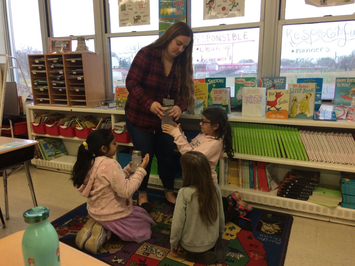 mmlarkin1211's tweet photo. Reading about weather so in science we made a tornado in a jar! #114#OTES#2graders https://t.co/WQ2XegCAIT
