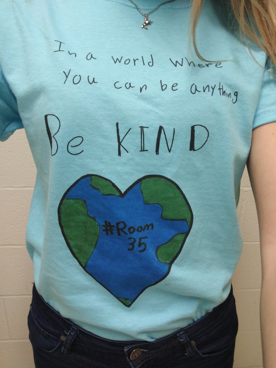 leenasocialwork's tweet photo. Got these lovely flowers and card from my admin @SEES_SMUSD today, feeling the ❤️ this week from both my schools! Proudly wearing this shirt one of our students designed for the lit parade today - what a great message! #SchoolSocialWorkWeek2020 #BeKind #Grateful #MSW #LCSW https://t.co/esRScN4fy2