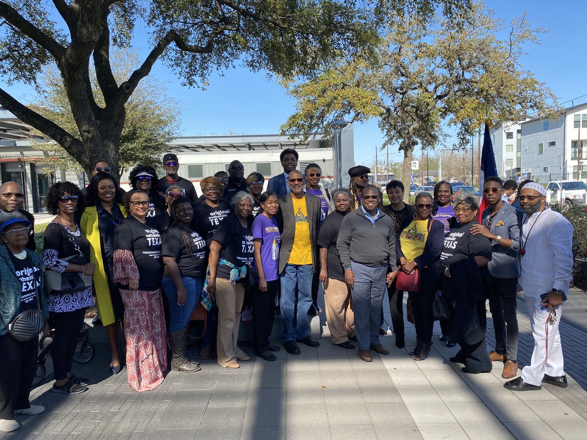 ErinTobz's tweet photo. This was a great announcement and a giant step towards including the stories of slavery in the #completehistory of Texas. @EPConservancy @4Shape @nhannahjones @emarvelous https://t.co/mkmTcKRwVI