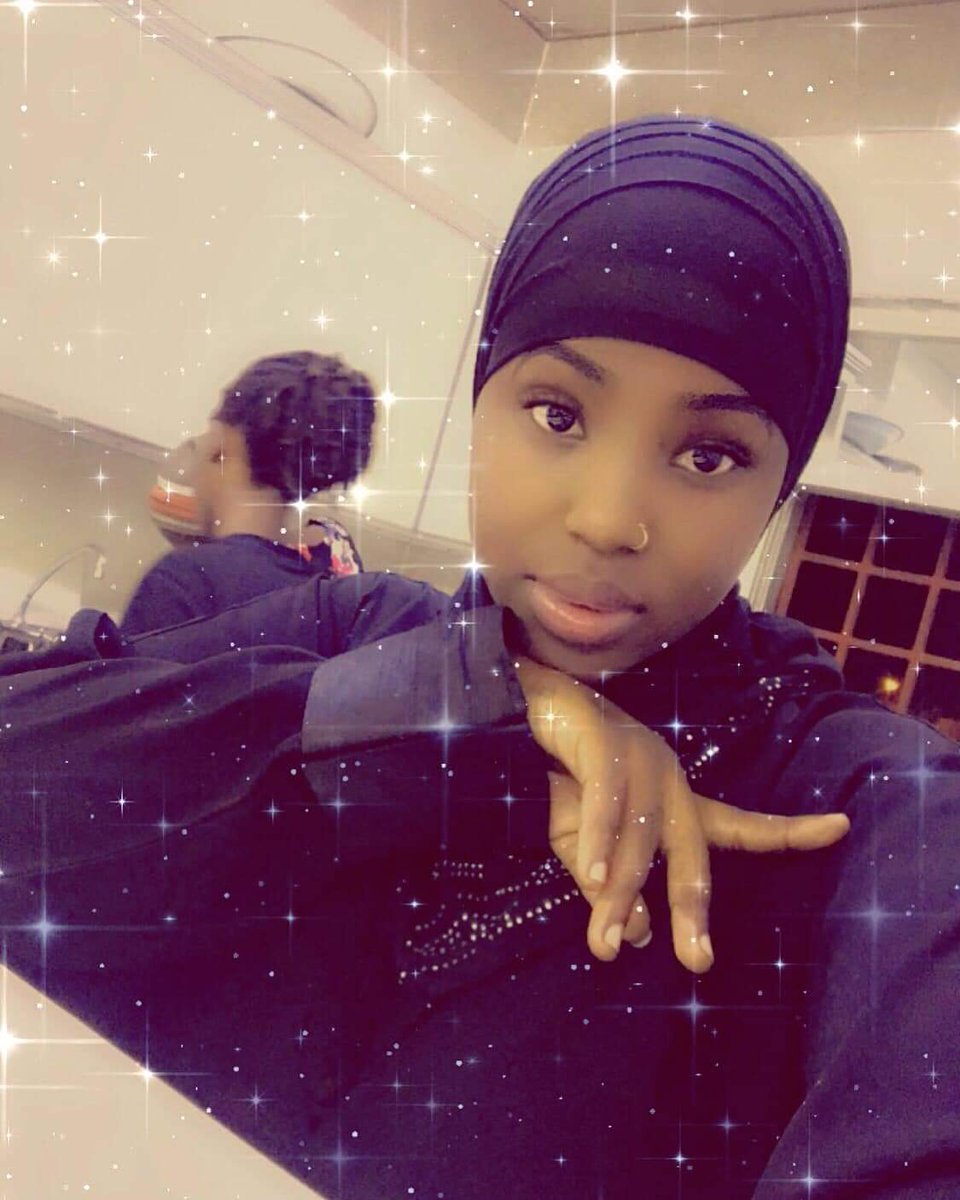 Suelyt1's tweet photo. Wow shes called essie from uganda😘😘😘 https://t.co/phB31GTr7u