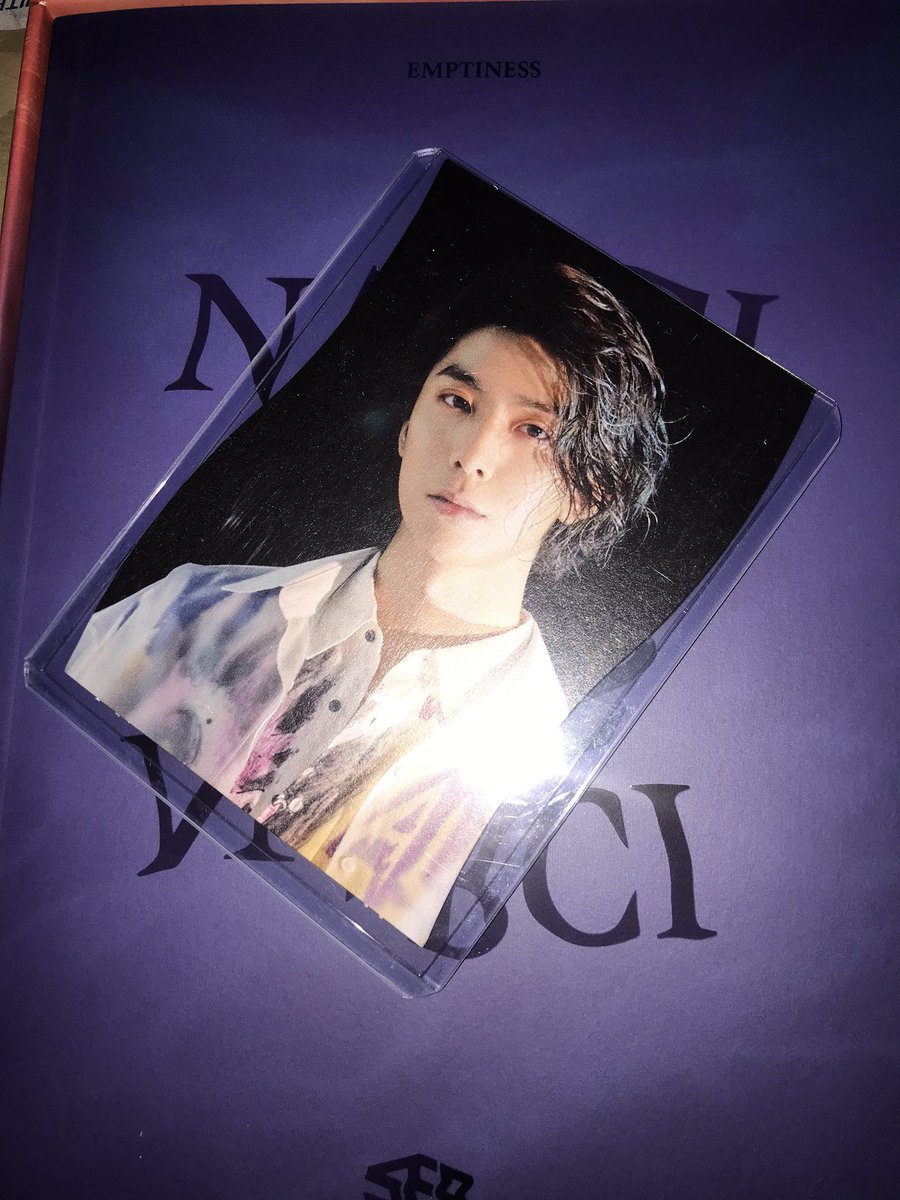 taeyoos's tweet photo. MY SIGNED INSEONG ALBUM JUST CAME https://t.co/9NGdRmzVaP