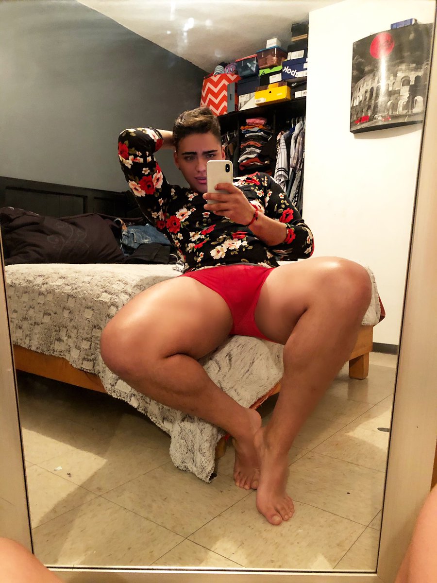 HecctorGiovani's tweet photo. Hora de portarse mal ❤️🔥💋 #guy #boy #me #handsome  #love #picoftheday #instagood #fun #smile  #gay #followme #hot #cool #swag #igers #instagram  #instagram #eyes #instagood #cute #photooftheday  #tbt #beautiful #happy #amazing #fashion #sunmer #fun #instalike #youtube #youtube https://t.co/KF8yCsLuG2