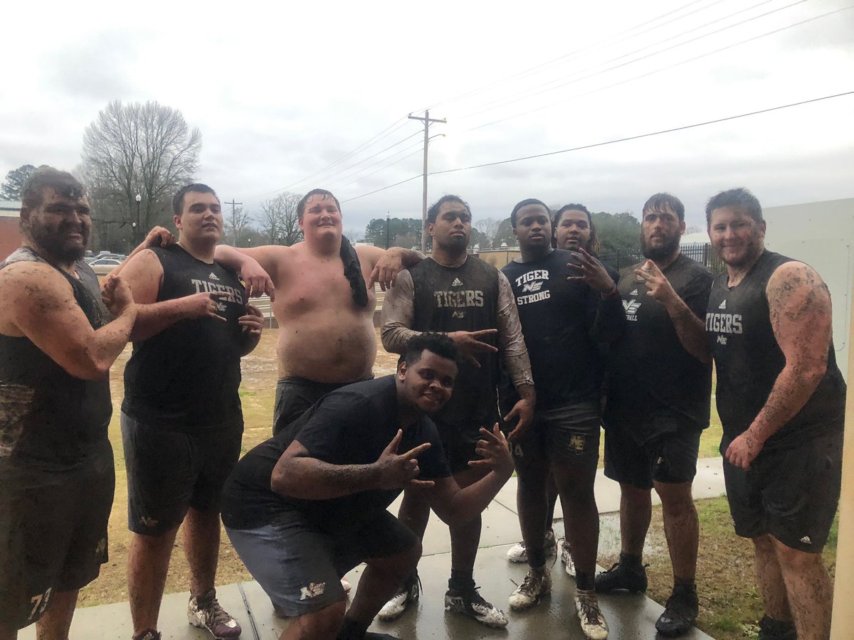 lawson_35's tweet photo. It was never an easy choice, but it was mine to make. People questioned me, some said it was a mistake. This is my crew, and next season will open some eyes. Guaranteed.🐯 https://t.co/0V8I138pFb