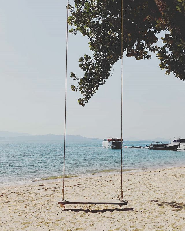 filmycon's tweet photo. The beach is always beachear on the other side!

#natureseekers #solotravel #cannotgetover https://t.co/KtvCVlBKOc https://t.co/CQo2EMACZR