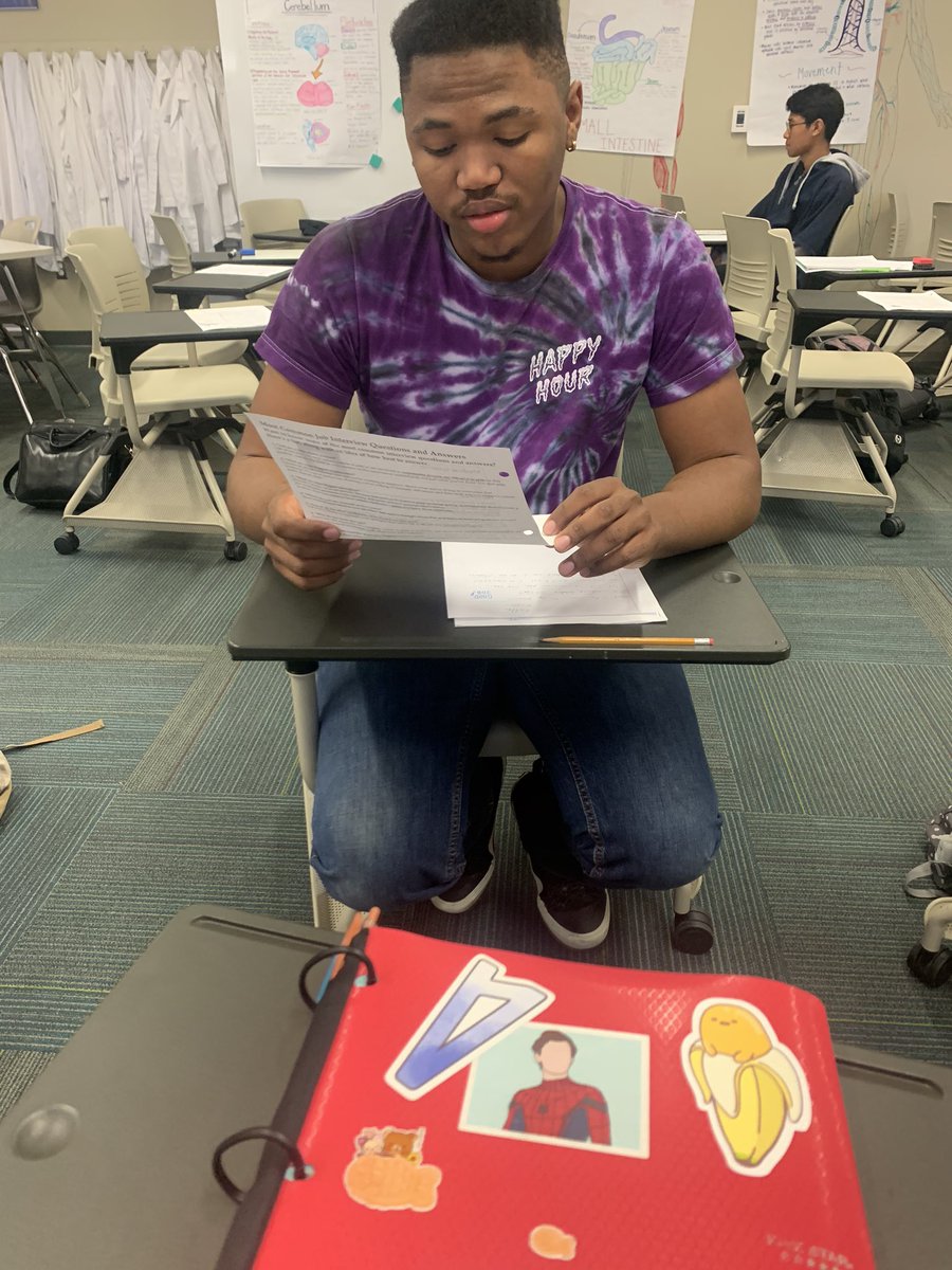KathyNMet's tweet photo. Practicing for our mock interviews #PeoriaMET #PeoriaMETMED https://t.co/FQo2V5woRv