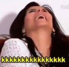 rewality's tweet photo. BONINHO TIRANDO ESTALECAS DE TODO MUNDO PORQUE TA PUTO 🗣🗣🗣🗣🗣 #BBB20 https://t.co/S27yK7qwBG