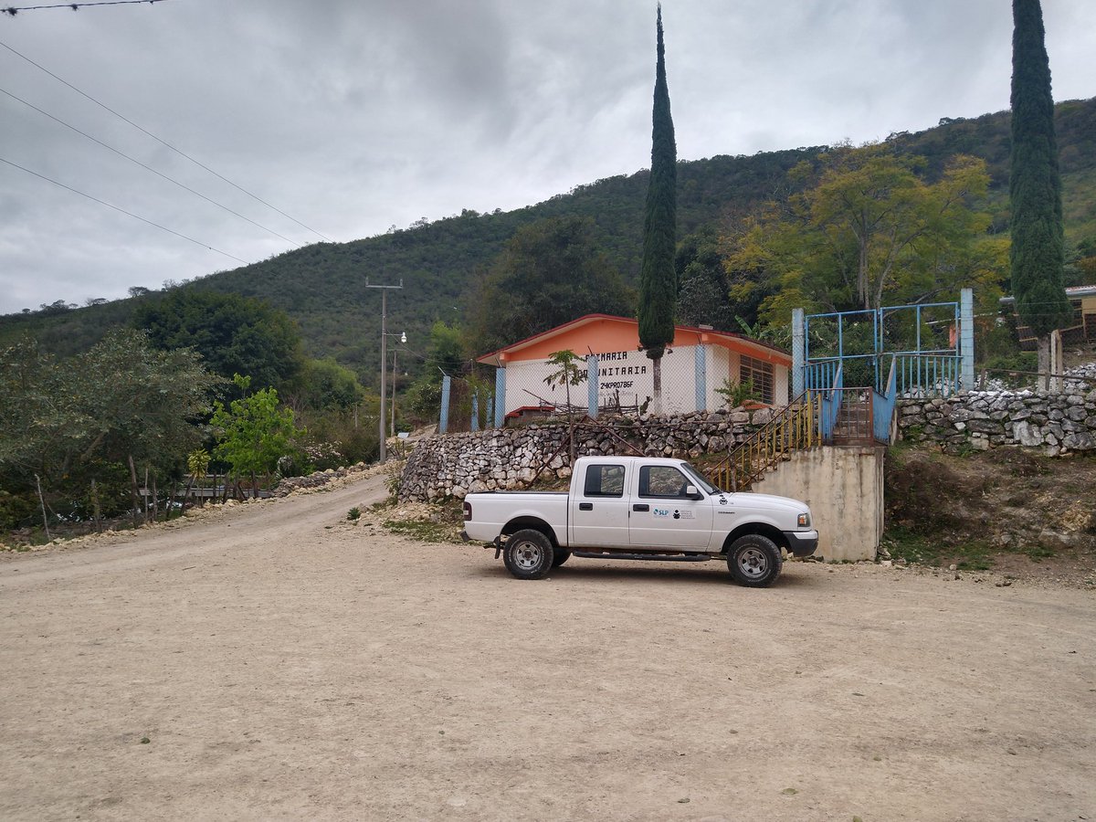 IeeaslpP's tweet photo. El día de hoy visitamos las localidades de las moras y caballos del municipio de santa catarina incorporando adultos al PEA @BarraganHelios @IEEASLP_rioverd @marmol_58 @ieeaslp https://t.co/uQEf8AAeqM