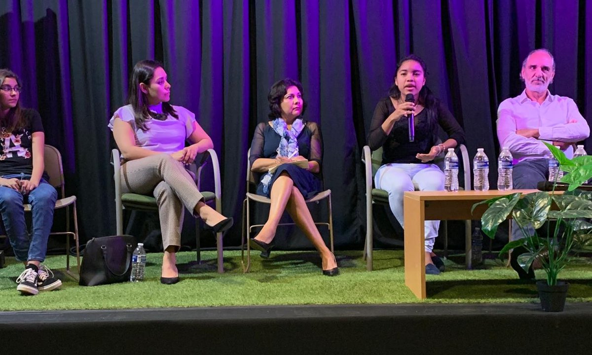 CEPSQROO's tweet photo. El día de hoy, la Encargada del #CEPSQROO, Dra. Virginia Cabrera Ramírez @1Vicky68; participó como panelista en el Foro "Iguales, Libres y Unidas" que organiza la OSC Women’ s World CANCÚN, en el marco del Día Internacional de la Mujer.
#JuntosAvanzamos https://t.co/E7YxgFfQbn