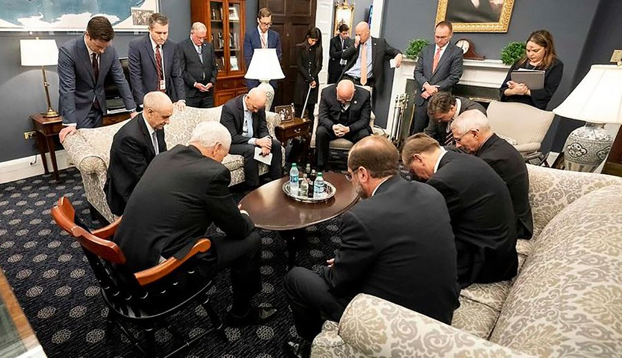 JohnSulliPhoto's tweet image. Praying while ignoring science and creating your own facts is NOT fully executing your duty to uphold the oath of office defending all citizens of our nation. 

DO YOUR DAMN JOB.

#Malfeasance 
#Misleading
#USFail