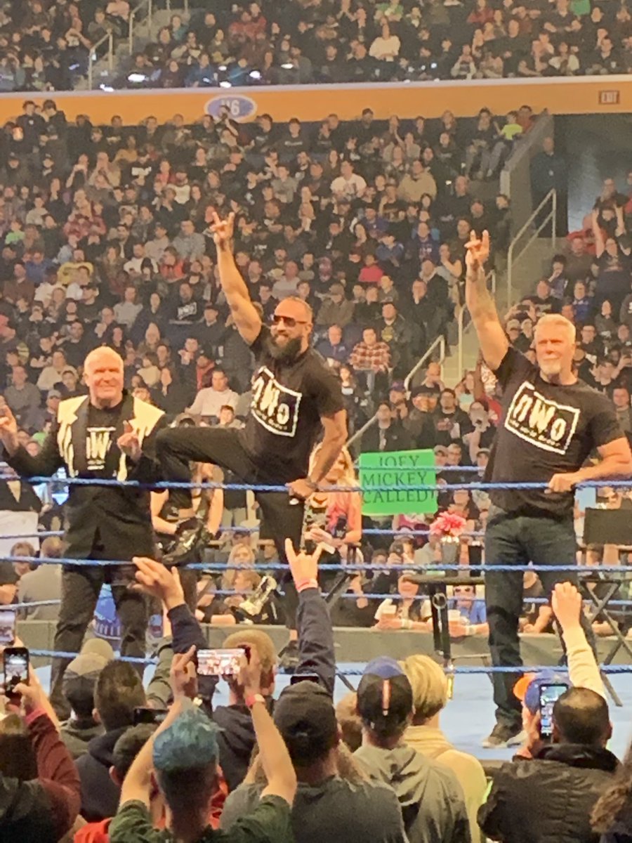 BigAlDubs71's tweet photo. Too sweet!#WWEBuffalo https://t.co/JTZW1upa6A
