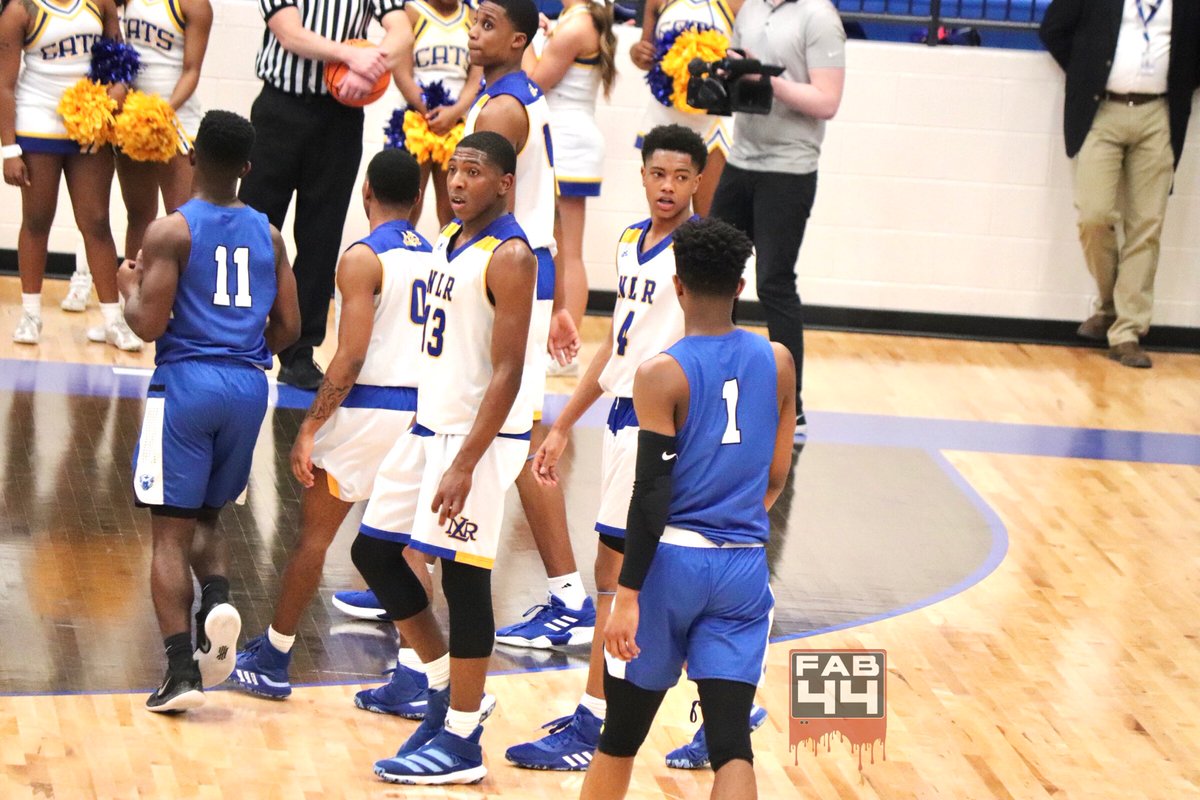 FAB44TV_'s tweet photo. π¨UPSET ALERT: Down Goes FRAZIER....#1 Seed NLR goes down 72-57 to Conway Wampus Cats!!! @treytull2 Game High 26 @AStateMB signee @caleb_london 20pts πͺπ½.... @Spencthegoat led the Charging Wildcats with 15 pts #6AStateTournament https://t.co/yJmMDTYovB