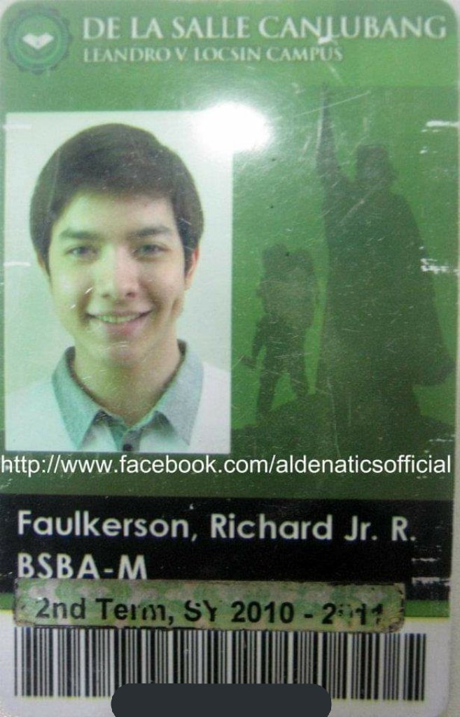 cutenessavie's tweet photo. Nung Elem may honor si Alden. Nung HS assigned student-teacher para sa Math. Nung collage si #AldenRichards taking up BSBA Major in operation. Anytime pwede bumalik si Alden sa school. Ang pagaaral pwede balikan. Ang ugali di mo na mababago. Pag masama ugali mo forever na yan. https://t.co/MS1K6J67n3