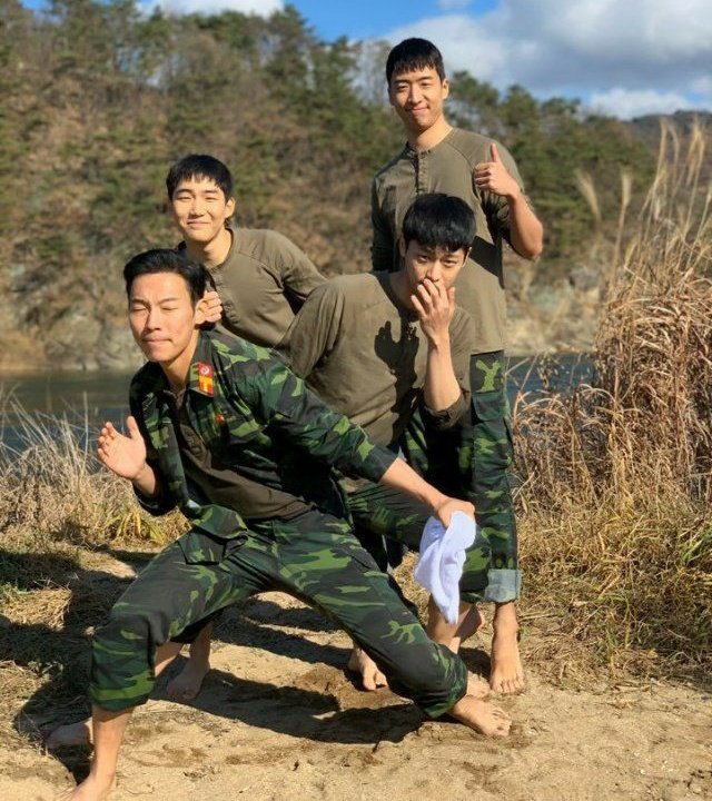infodrakor_id's tweet photo. 3 Squad kece paruh pertama 2020 versi mimin:

tvN #CrashLandingOnYou
SBS #RomanticDoctorTeacherKim2
jtbc #ItaewonClass 

Mana squad favorit mu sobat? 😅 https://t.co/SZPKzVUWRG