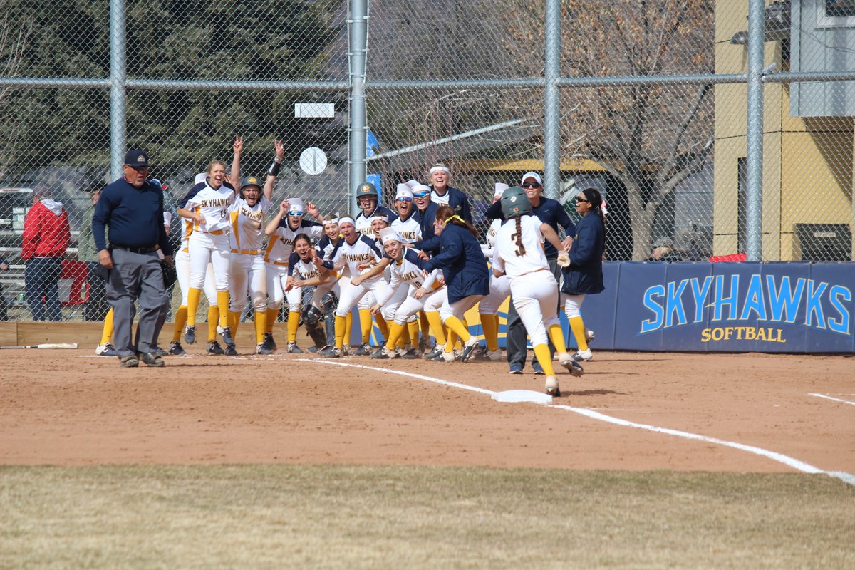 FLCSkyhawks's tweet photo. SB: Few images from McKenna Hefley's walk-off, two-run 💣💣 in Game One!! #TalonsUp #LetsSoar 

📸Photos courtesy of Greg Decker https://t.co/JC7wlgulkZ