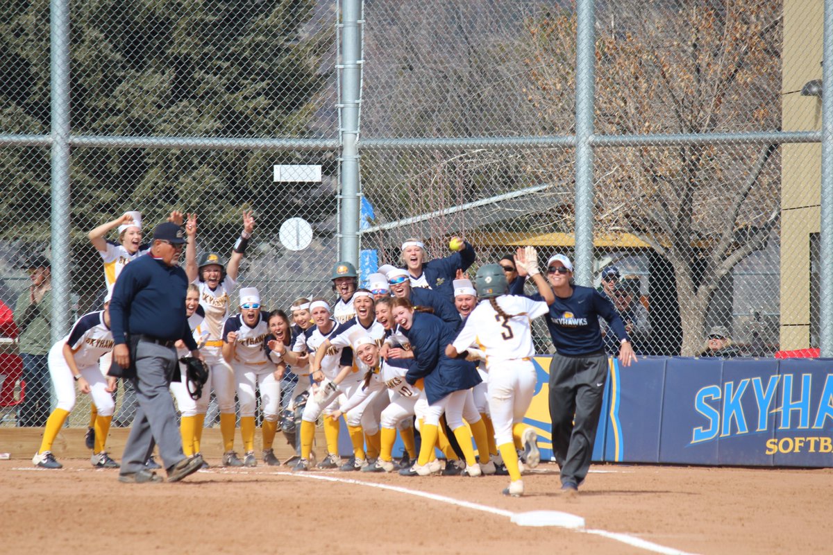 FLCSkyhawks's tweet photo. SB: Few images from McKenna Hefley's walk-off, two-run 💣💣 in Game One!! #TalonsUp #LetsSoar 

📸Photos courtesy of Greg Decker https://t.co/JC7wlgulkZ