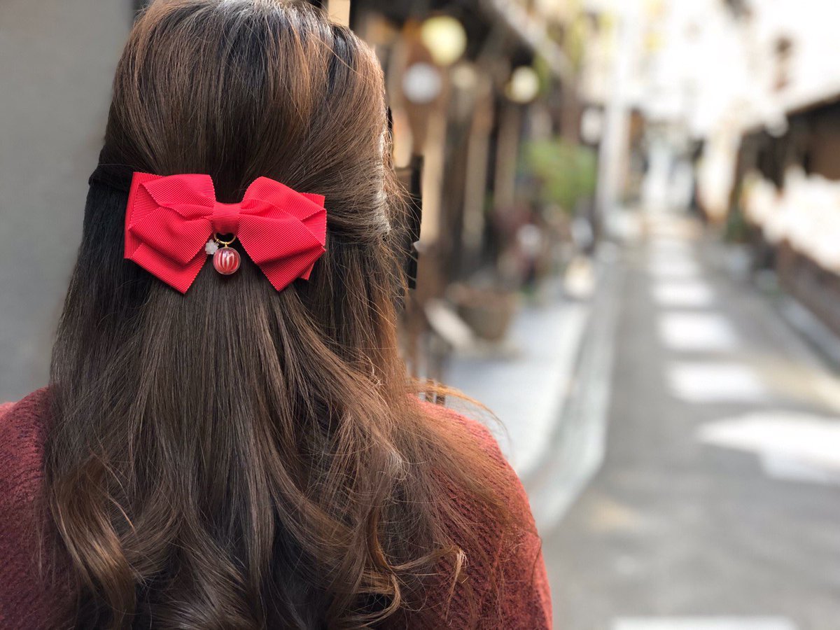 ナナコプラス 本物の飴のアクセサリー Nanaco Plus 本日発売 待望の新ヘアアクセ リボン バレッタ の登場 卒業式 や はいからさん みたいな 袴 スタイルにぴったり 飴のチャームをプラスしても可愛い Y 詳しくはこちら ナナコプラス 本物の飴のアクセサリー Nanaco Plus 本日発売 待望の新ヘアアクセ リボン バレッタ の登場 卒業式 や はいからさん みたいな 袴 スタイルにぴったり 飴のチャームをプラスしても可愛い Y 詳しくはこちら