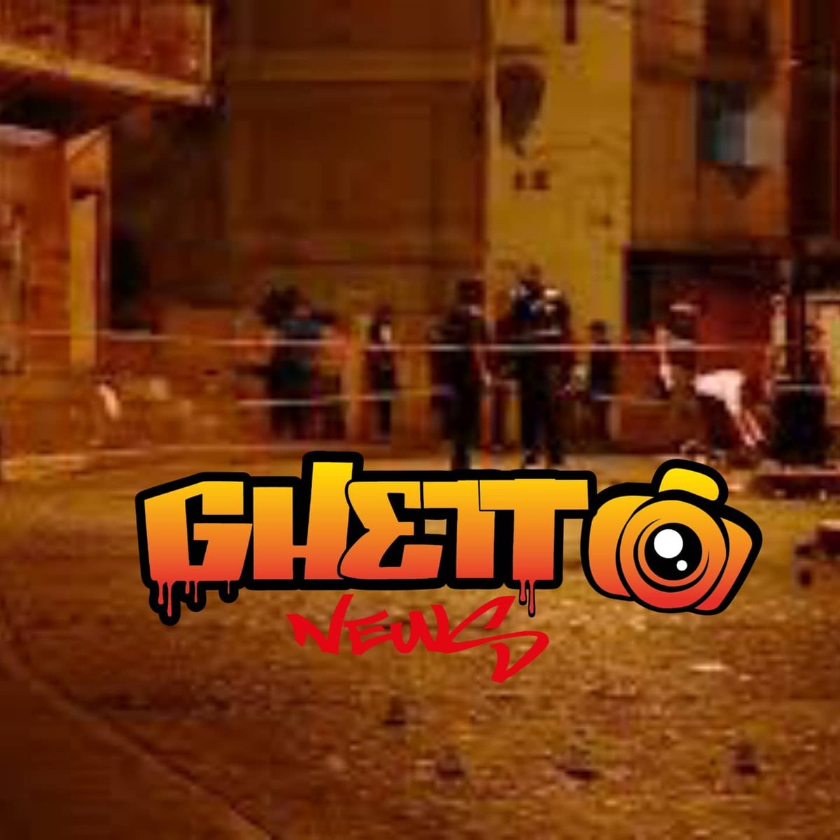 ghettonews507's tweet photo. Según fuentes extraoficiales 1 muerto y varios heridos a dejado la balacera que se registró hace pocos minutos en el área del Pentágono.
.
Luego de una intensa persecución por el área, el hombre que huía colisionó de frente con 2 autos y quedó allí mismo muerto.
@ProtegeryServir https://t.co/ieEOHMvbCR
