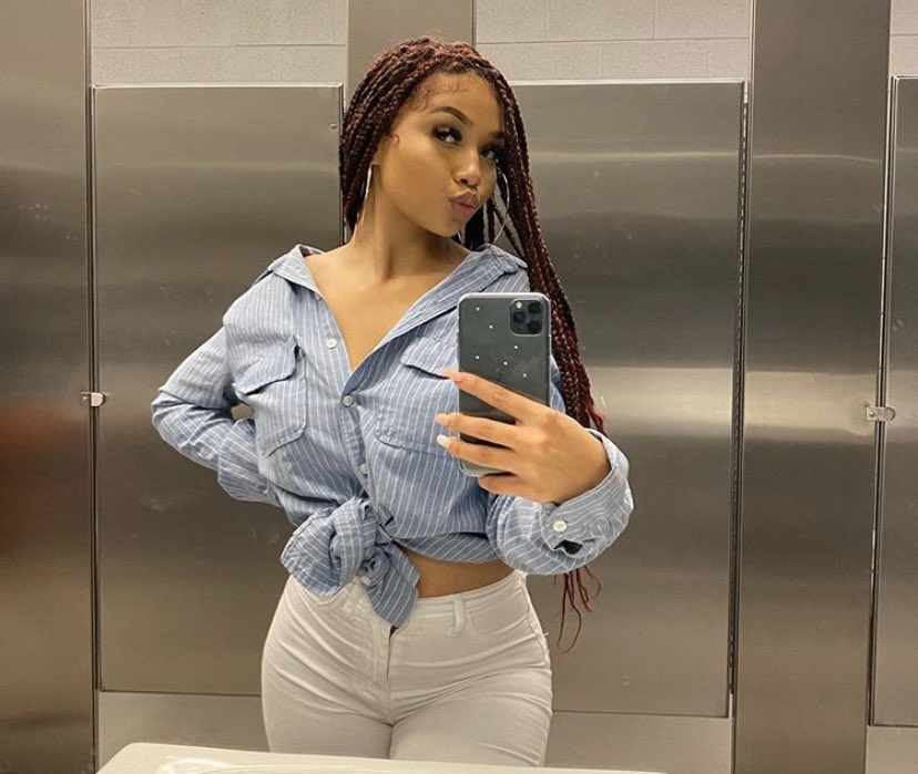 jasmine57408012's tweet photo. Spoil me daddy #findom #spoilme https://t.co/fcDxomuVvw