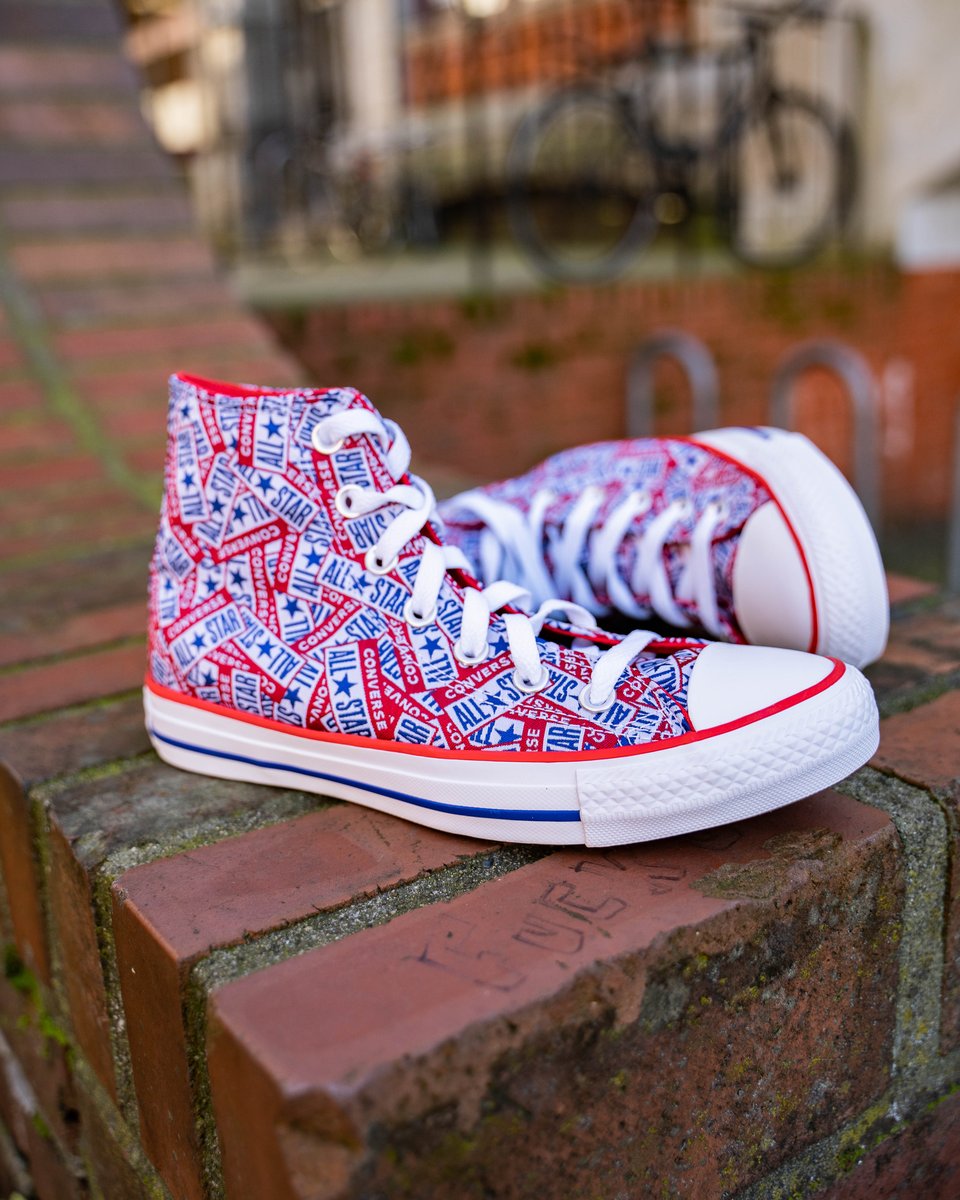 Baggins Shoes tweet media