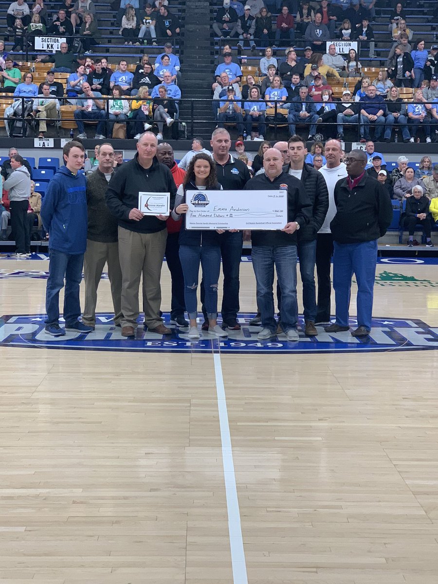 3rdRegionRefs's tweet photo. Congratulations to Emma Anderson from Daviess Co as 1 of the winners of the Ronnie Hardin Memorial Scholarship. Jacie Ward from Butler Co was the other winner but was unable to attend. @DCHSLadyPanther @ButlerCosports #refsarenotallbad #welovegivingback https://t.co/zL6ZhW0dso