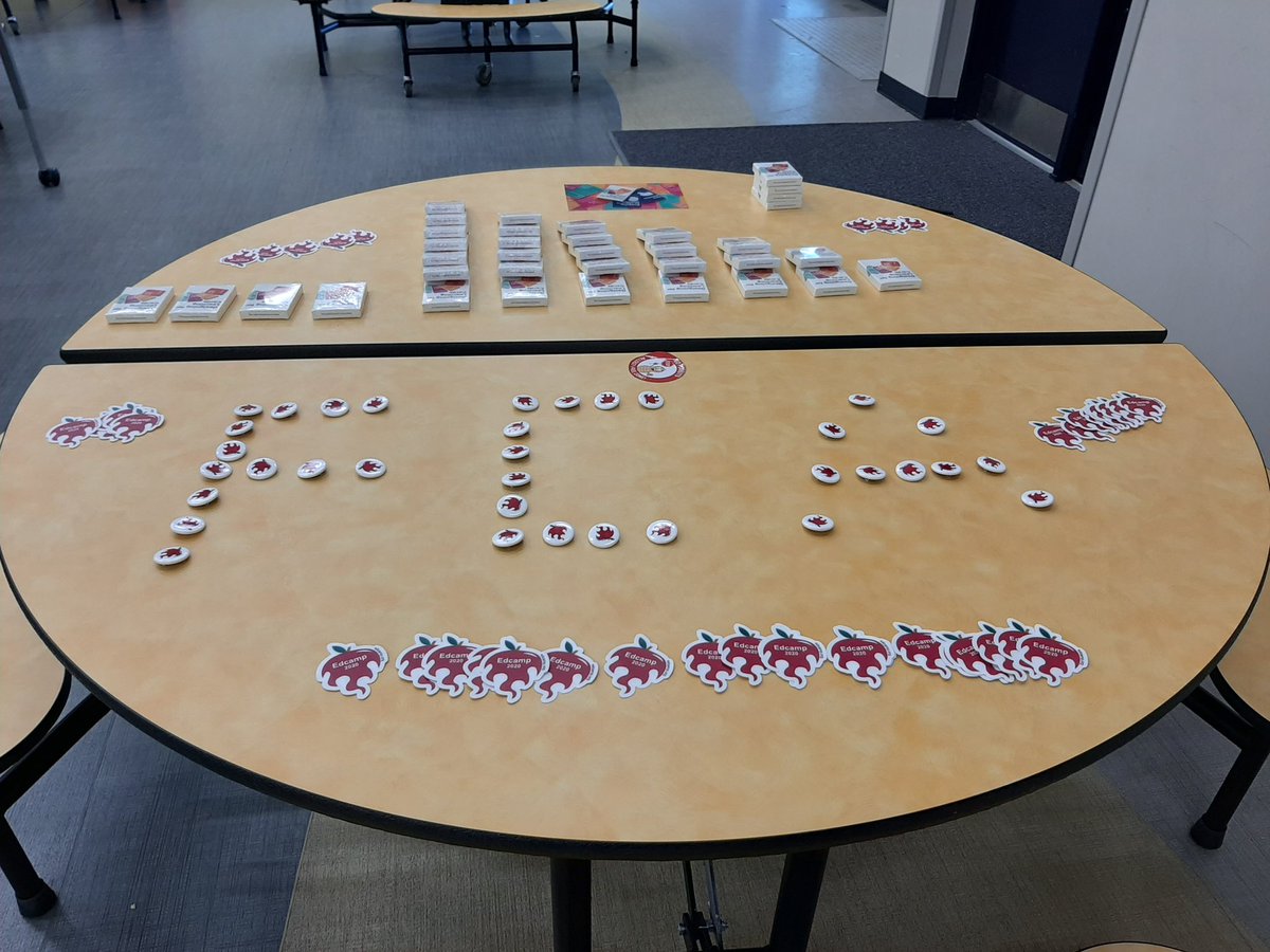 (っ◔◡◔)っ ♥ Julie Haden ♥ tweet media