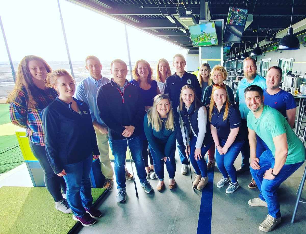 MattAnderson44's tweet photo. I'm a very lucky man to be able to work with these awesome marketing people on a regular basis! (even occasionally Steve...π)
#coworkers #daktronics #marketingpeeps #highcomplexity @greatshotssf https://t.co/qACPiLxjQf